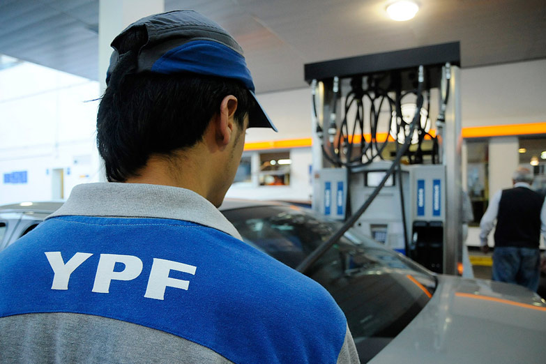 YPF aumentó un 3,5% el precio de los combustibles tras el fallo judicial en EE.UU.
