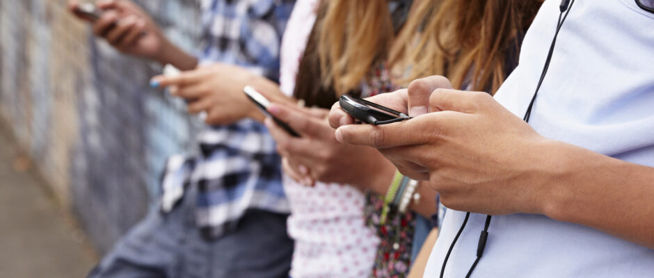 adolescenti dipendenza smartphone madima.altervista