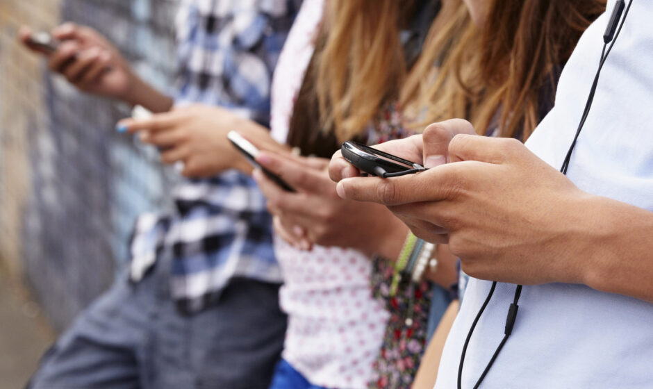 adolescenti dipendenza smartphone madima.altervista