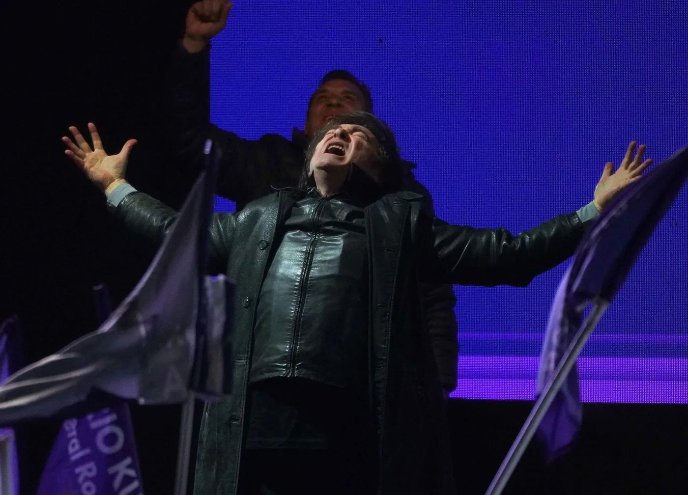 Milei evalúa esperar en La Plata los resultados de las elecciones bonaerenses