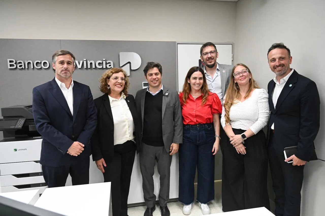 Pilar: Achával inauguró con Kicillof y Cuattromo la nueva sede del Banco Provincia