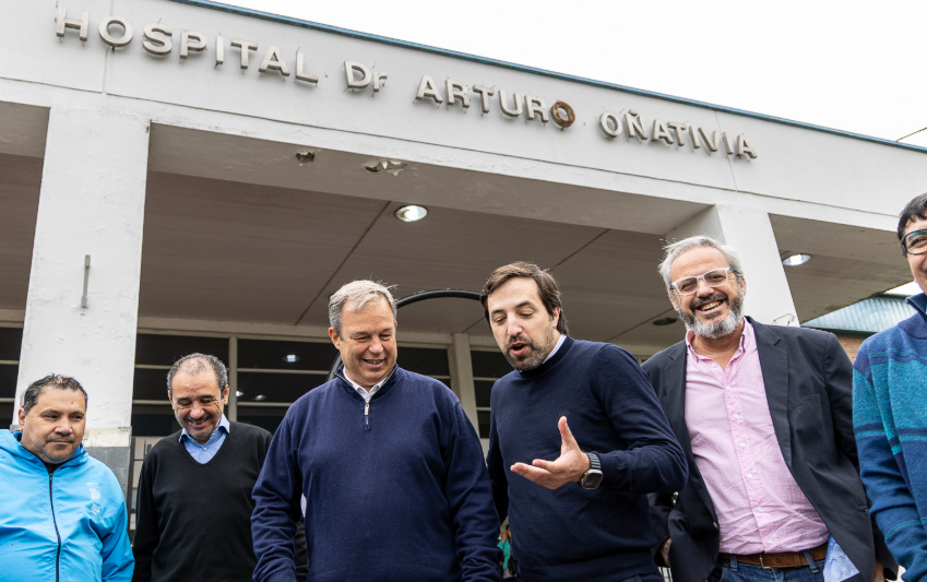 Almirante Brown: el Hospital Oñativia incorporó nuevas ambulancias, equipamiento médico y obras de refacción