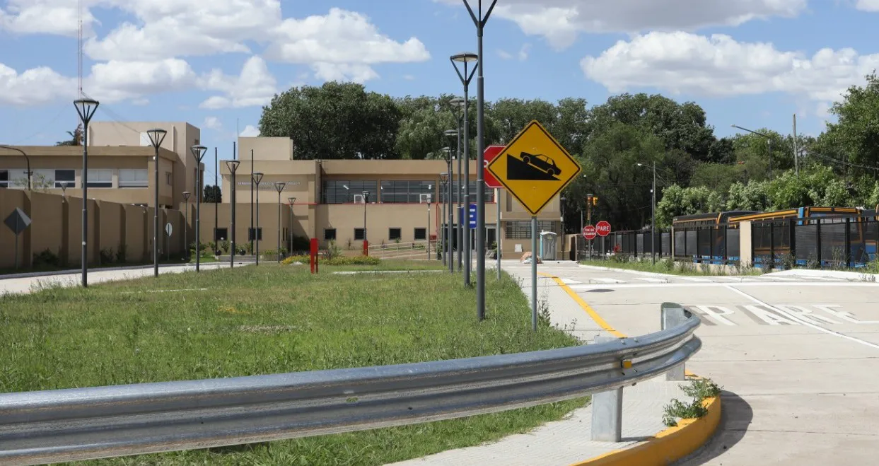 San Justo: Espinoza inauguró el nuevo edificio de Licencias de Conducir