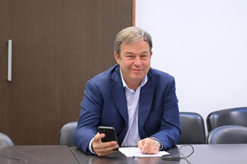 Almirante Brown: Cascallares inauguró la renovación de la Plaza Azopardo y encabezó una jornada de salud preventiva