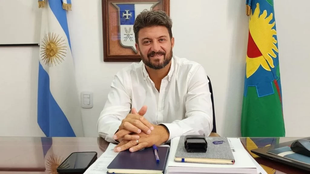 Nanni cruzó a Cristina Kirchner y defendió el rol de los intendentes en la campaña bonaerense