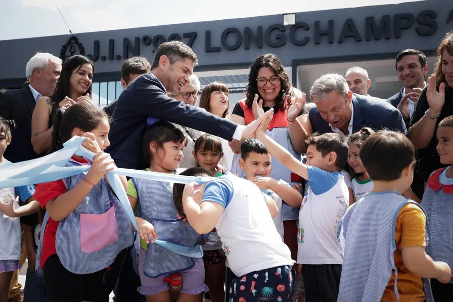 Almirante Brown: inauguraron un jardín de infantes y el edificio propio de la Secundaria Nº 76