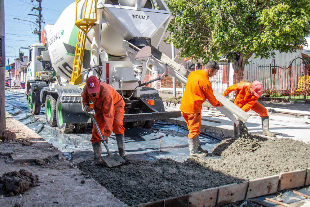 Lanús: finalizaron trabajos viales en 360 cuadras y acompañaron a más de 70 clubes de barrio