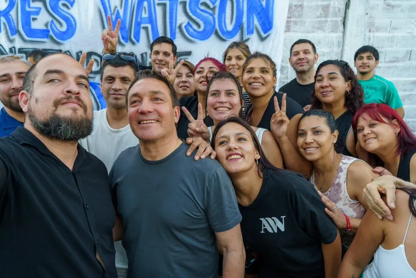 Florencio Varela: Watson reunió a la militancia peronista y sumó equipamiento para los Bomberos