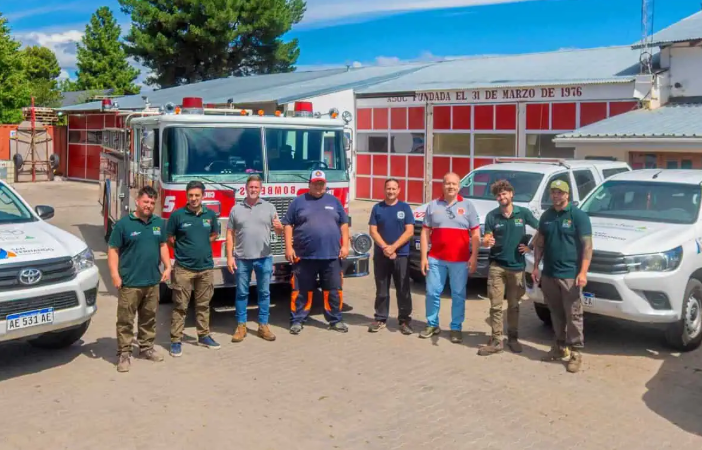 San Fernando: entregaron equipamiento a bomberos de Chubut para combatir incendios forestales