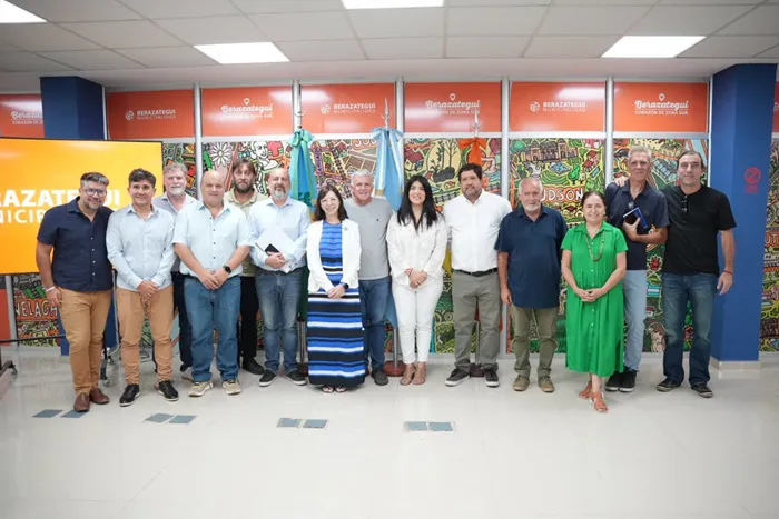 Berazategui: Balor y Batakis supervisaron el avance de tres proyectos de viviendas