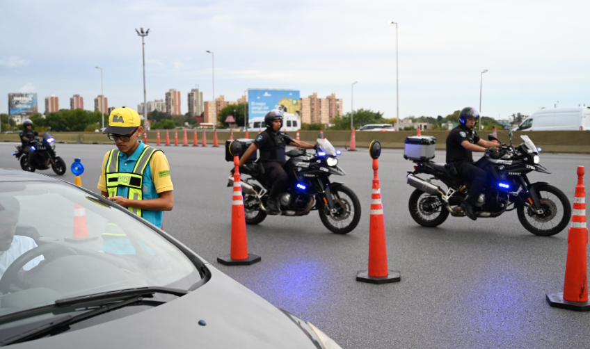 CABA: realizaron operativos de tránsito con casi 3.000 vehículos inspeccionados y 686 remitidos