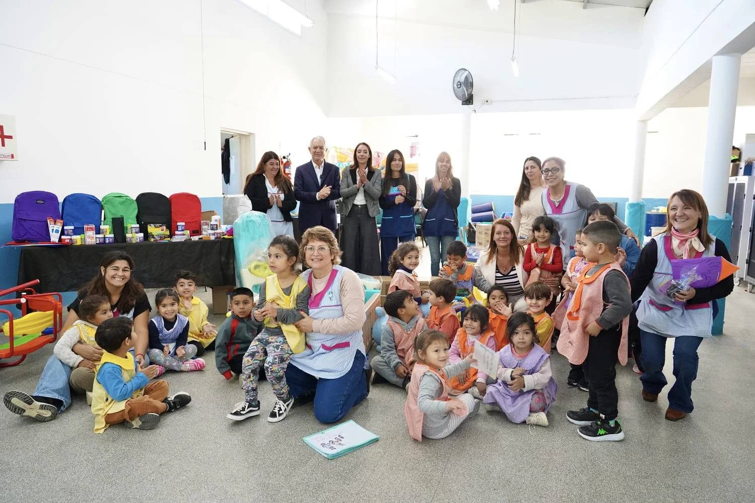 La Plata: Alak entregó kits recreativos a 28 espacios de primera infancia