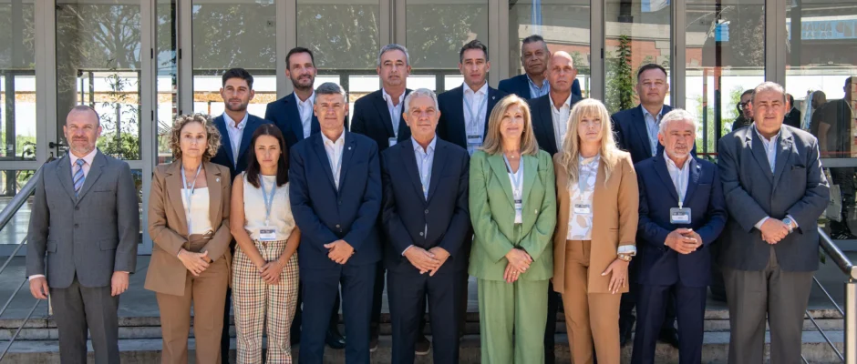 multimedia.grande.b23298ff6a85f591.Z3JhbmRlLndlYnA