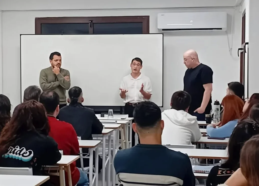 Exaltación de la Cruz: avanzan obras hidráulicas y lanzan una diplomatura en desarrollo de software