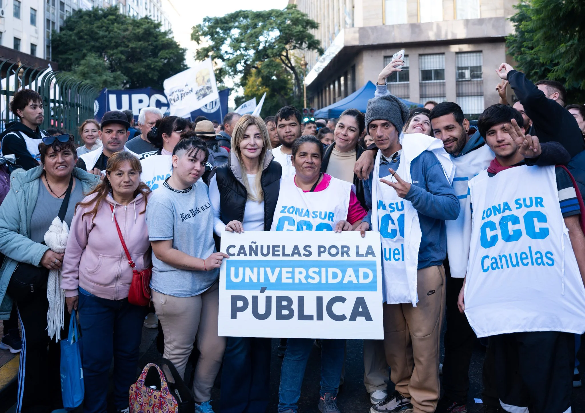 Cañuelas: Fassi participó de la Marcha Universitaria y defendió la educación pública