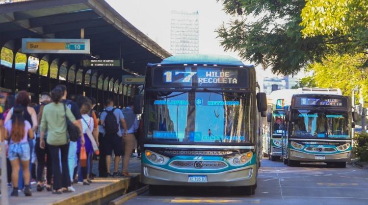 AMBA: la UTA amenaza con un paro de colectivos por la falta de acuerdo salarial