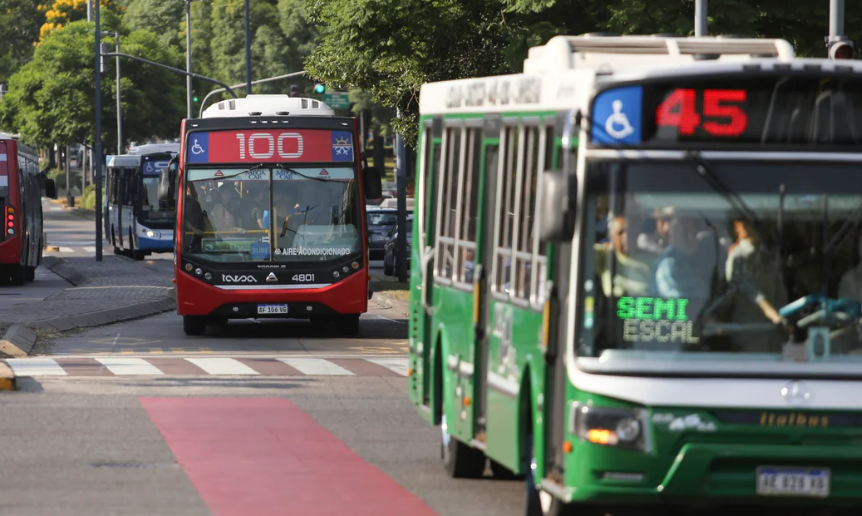 AMBA: volvió a aumentar el boleto de colectivos y trenes