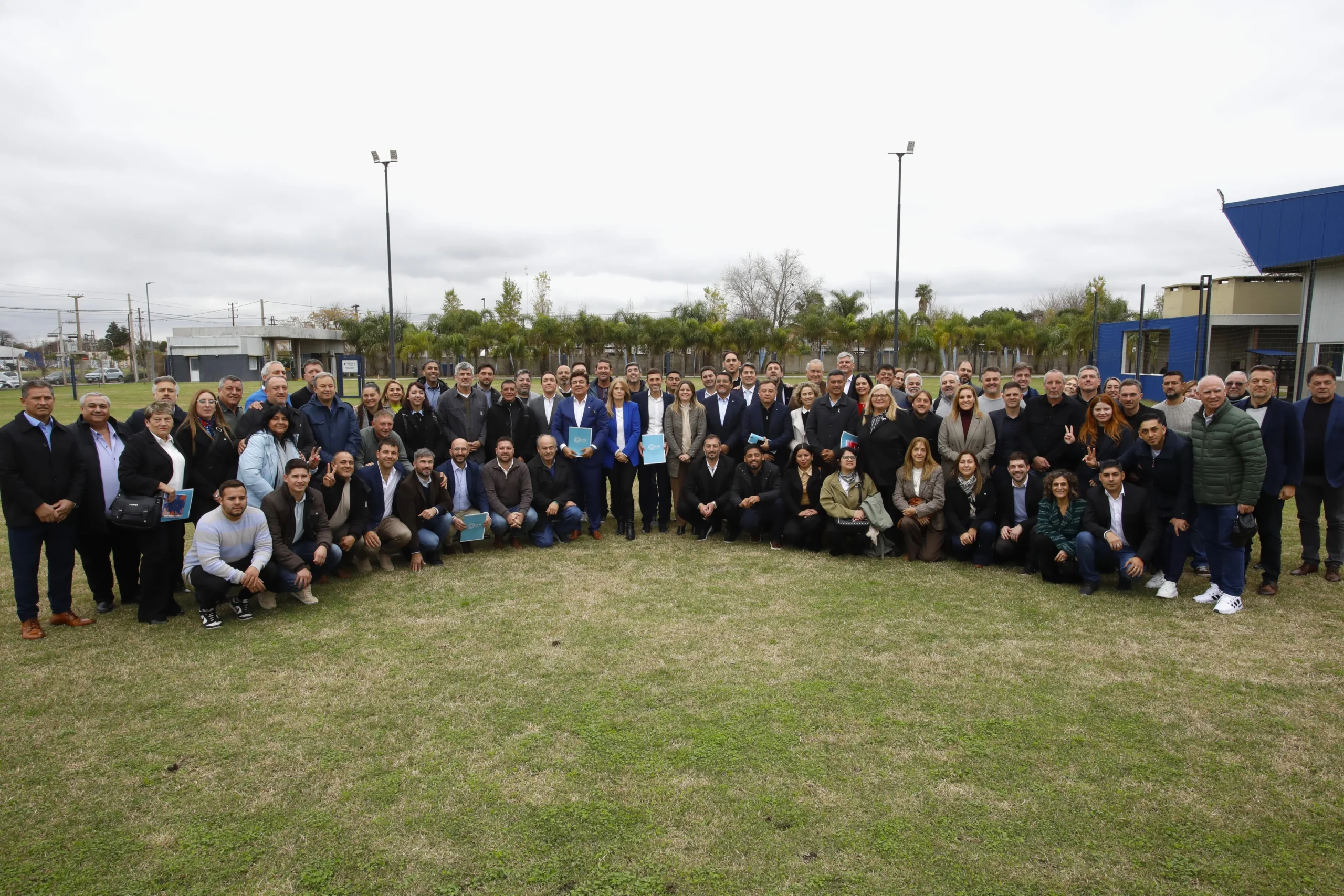 La Matanza: Espinoza reunió a más de 100 intendentes y reclamó mayor protagonismo para los municipios