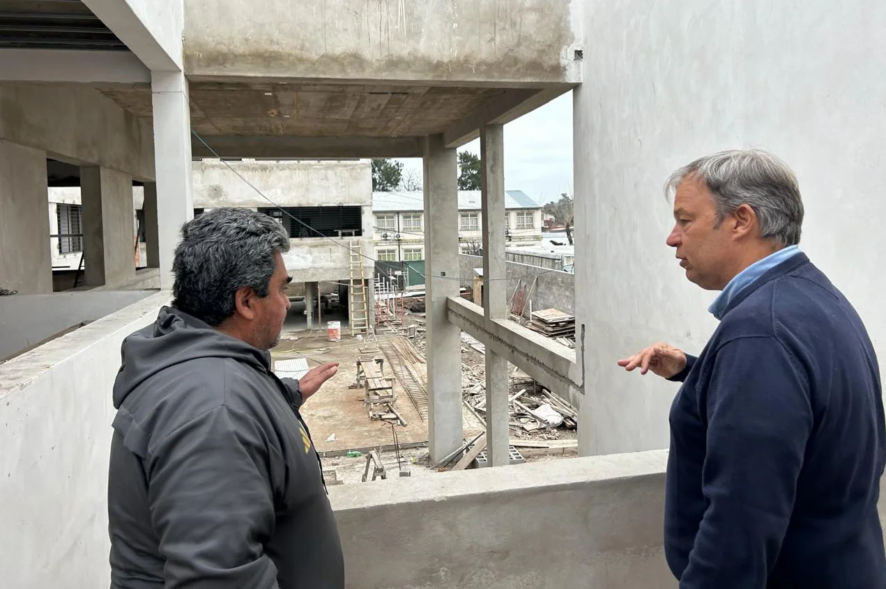 Glew: avanza la construcción de una nueva escuela secundaria con 12 aulas