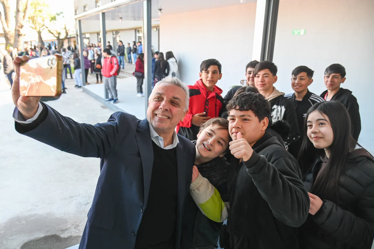 Tigre: Zamora inauguró obras en una escuela y destacó que hay más de 40 intervenciones educativas en ejecución