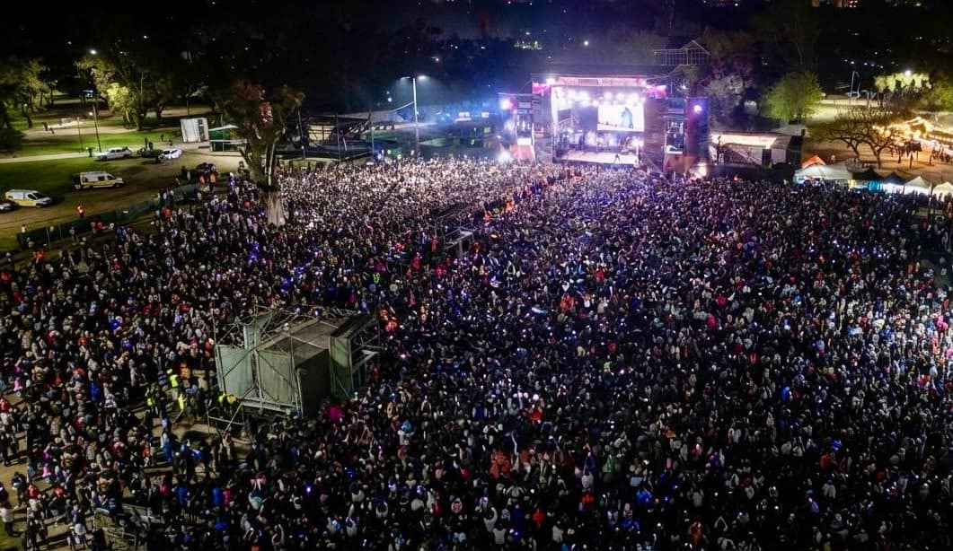 Moreno: Cazzu encabezó el Festival Urbano ante 45 mil personas en Paso del Rey