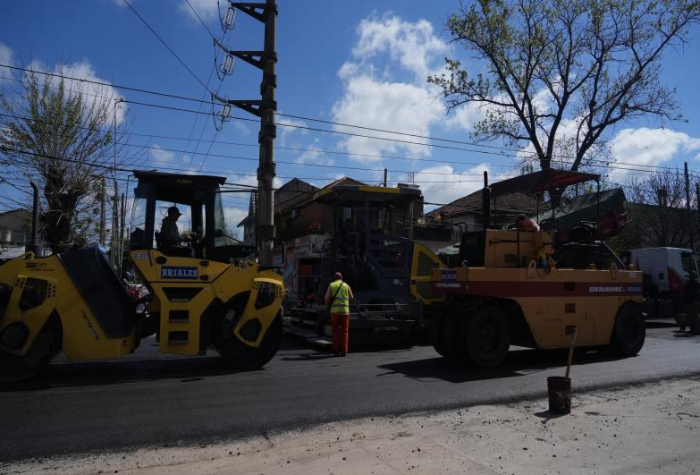Info Amba 6 Lomas de Zamora: finalizaron una obra de desagües pluviales en Llavallol para prevenir anegamientos